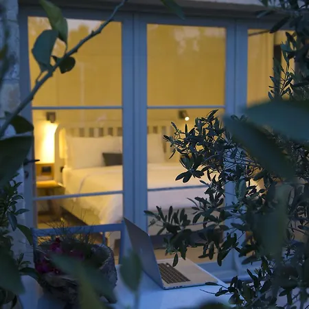 Istlondon Boutique Hotel